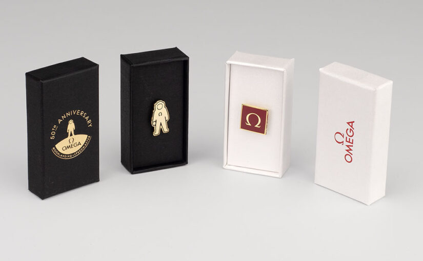 OMEGA 50th Anniversary Pin-Boxen