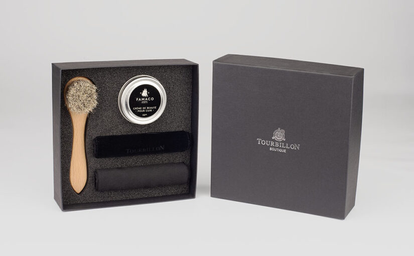 Tourbillon – The Swatch Group Les Boutiques SA – Schuhputzset